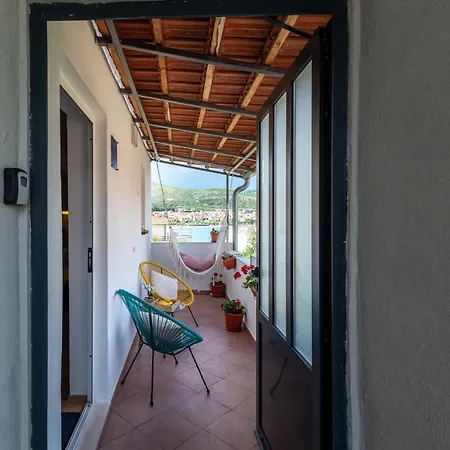 Coce شقة تروغير