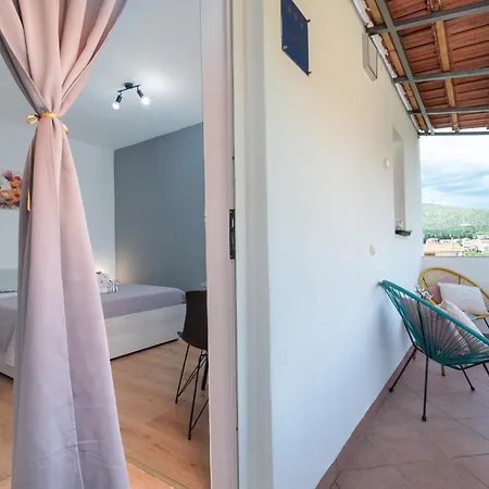 Apartment Coce *
